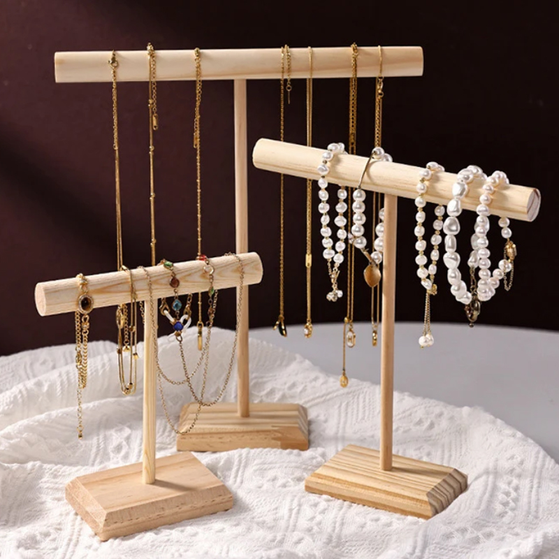 Jewelry Stores With Watches - 보석 보관 진열대 원목 팔찌 목걸이